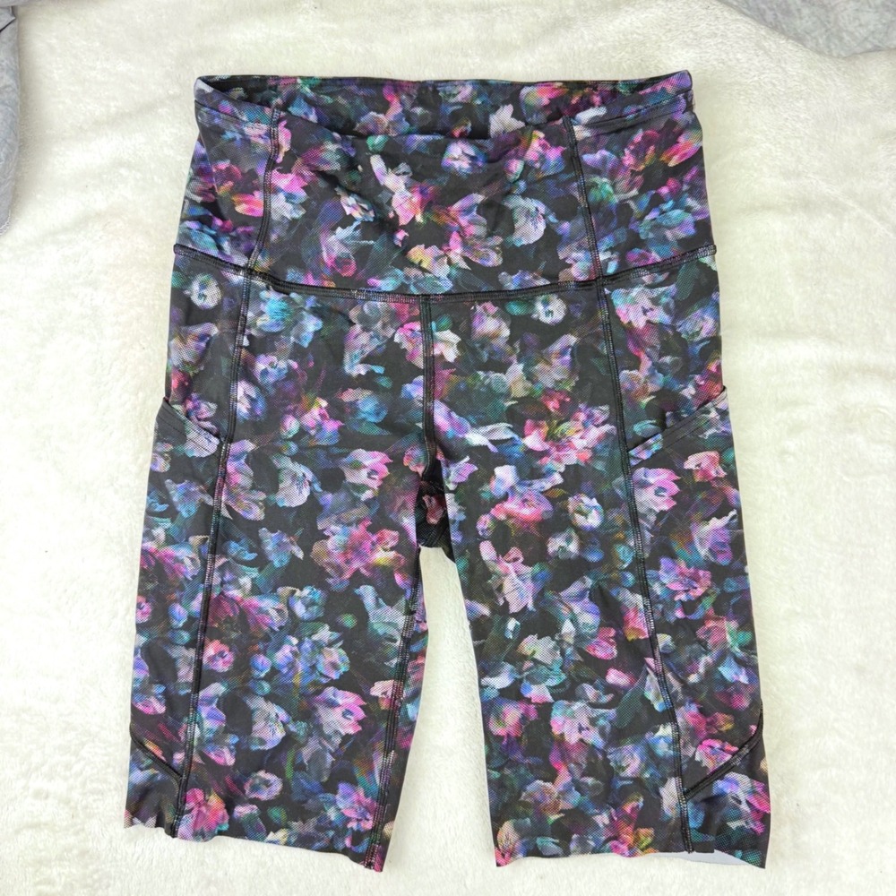 Lululemon High-Rise Short 10 Floral Multi Color Bike Shorts Size 6